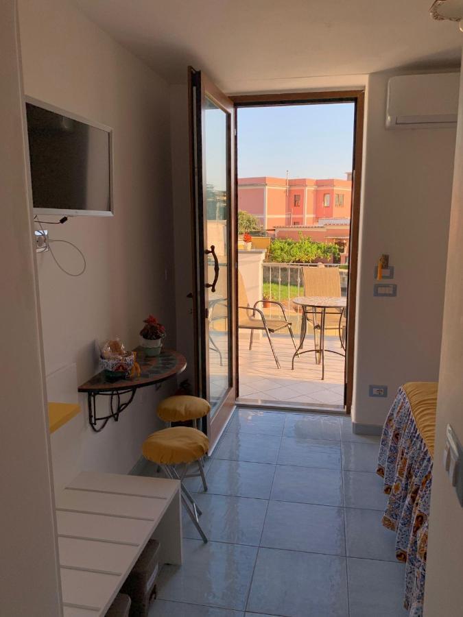Tuttiacasaditeresa Rooms Procida Exterior foto